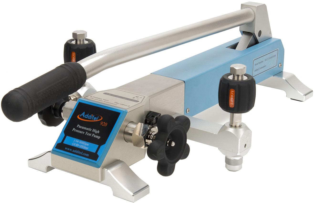 Additel ADT 920 & 920HV High Pressure Test Pump | Hand-Operated Calibration Hand Pump