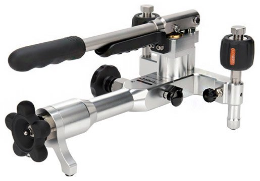 Pneumatic Pressure Test Pump - 95% Vacuum to 1000 psi | Additel ADT 917