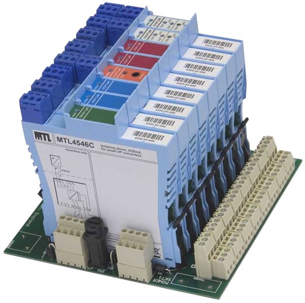 Backplane Mount Intrinsically Safe Isolators | MTL4500 Series
