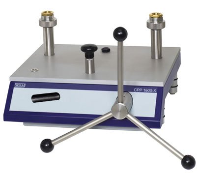 Hydraulic Comparison Test Pump - 23,200 psi | WIKA CPP1600