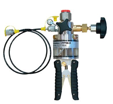 Hydraulic Hand Pump - 10,000 psi | WIKA CPP700